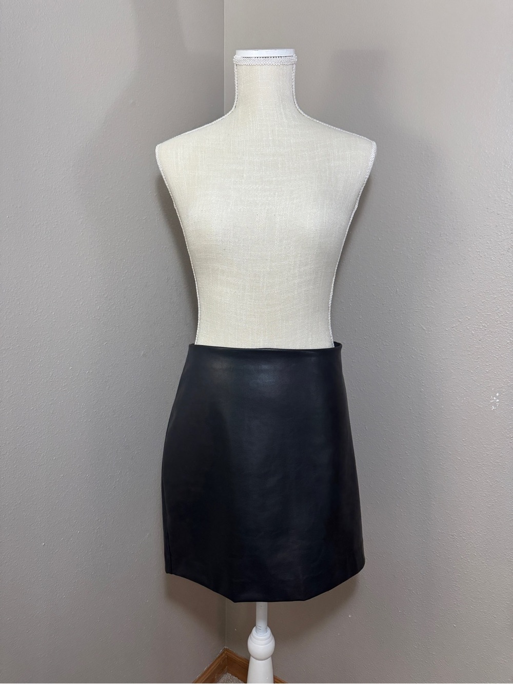 Express Black Faux Leather Mini Skirt - Classic Women's Skirt